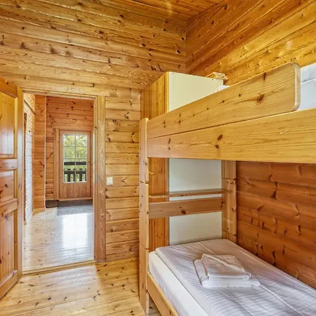 3 Bedroom Amazing In Holiday home Masserberg